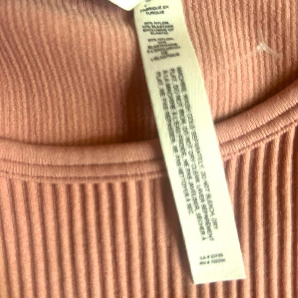 Aritzia the group by babaton seamless tee bodysuit Poetic Pink size Large ribbed - Picture 5 of 8